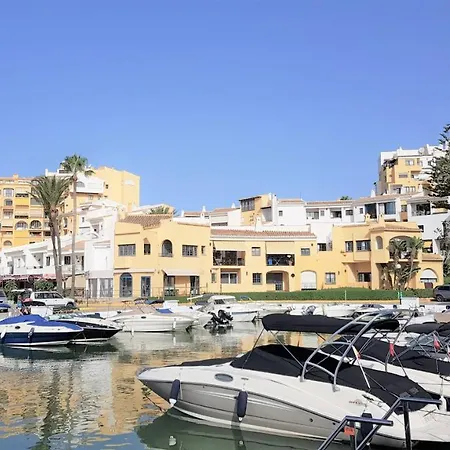 A24 Cabopino Apartment *